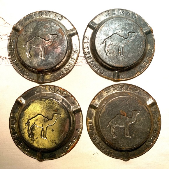 Vintage Camel Pressed Tin Advertising Ashtray - A Real Cigarette - Picture 2 of 8